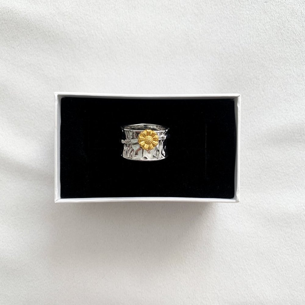 Anthropologie Silver Textured Sunflower Ring